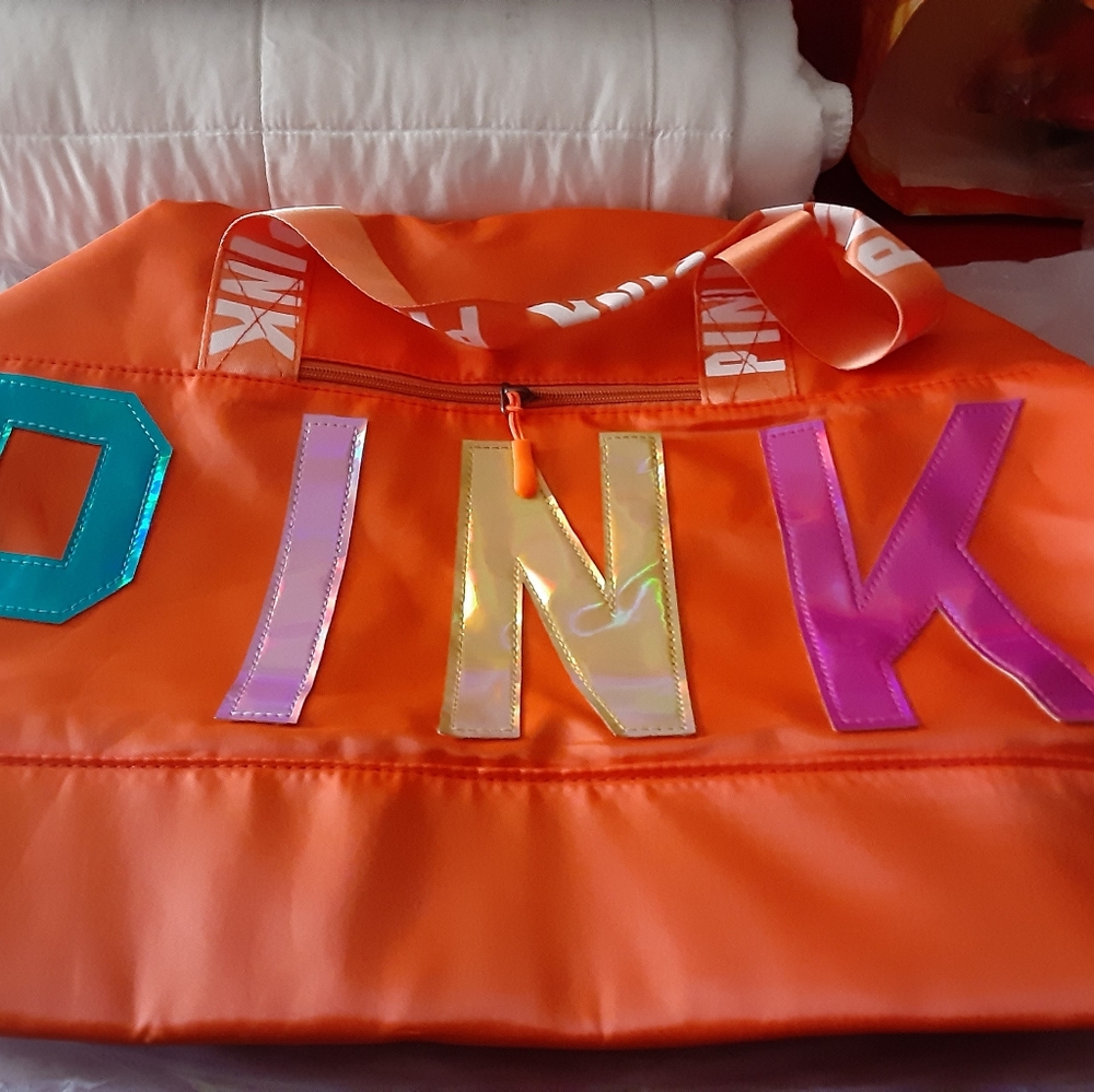 PINK DUFFLE BAGS